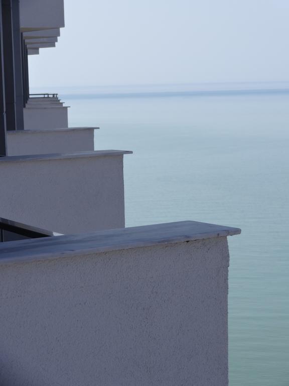 Apartment On Khimshiashvili Батуми Екстериор снимка