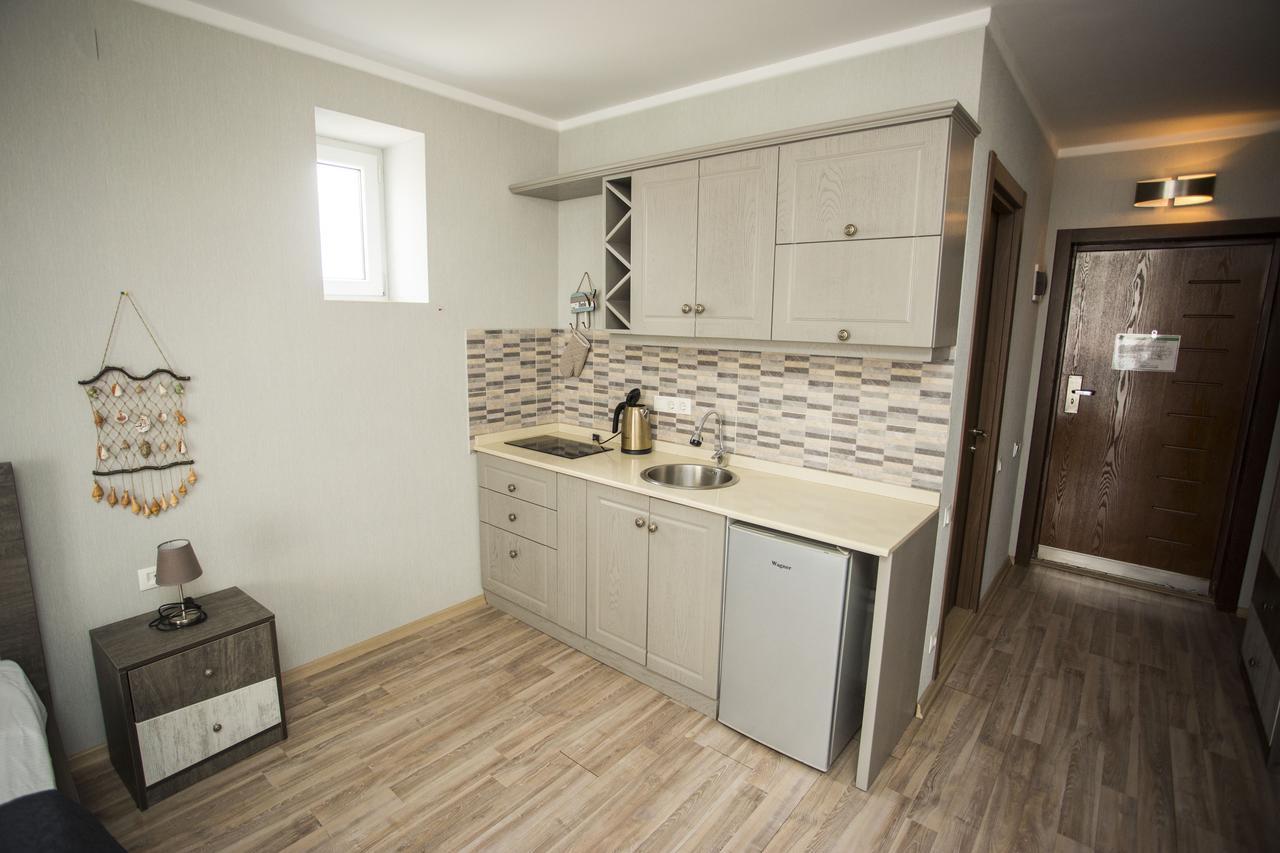 Apartment On Khimshiashvili Батуми Екстериор снимка
